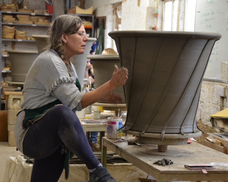 Barbara Hands (Babs) Whichford Pottery